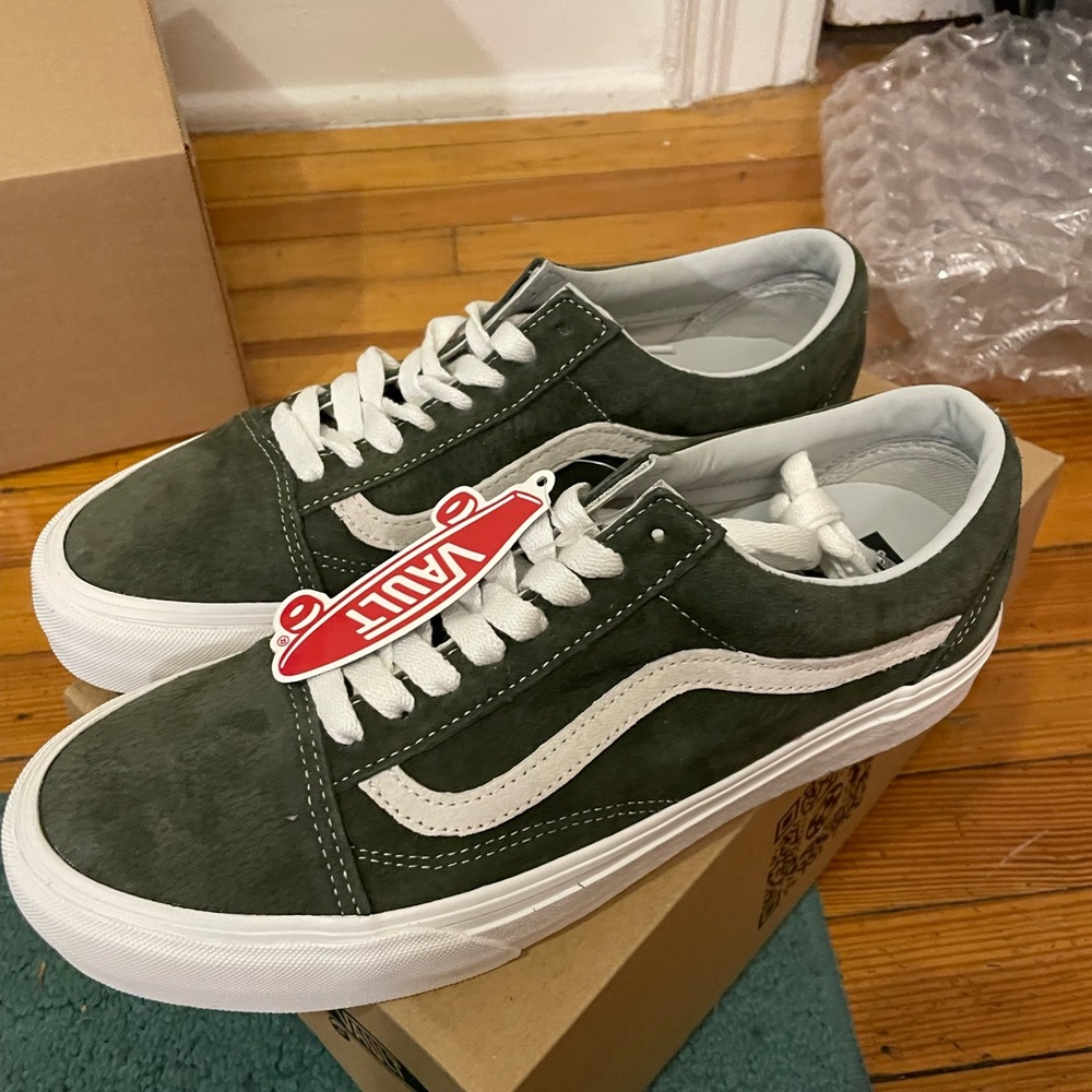Vans Vault OG Old Skool LX 
(PIG SUEDE) grey